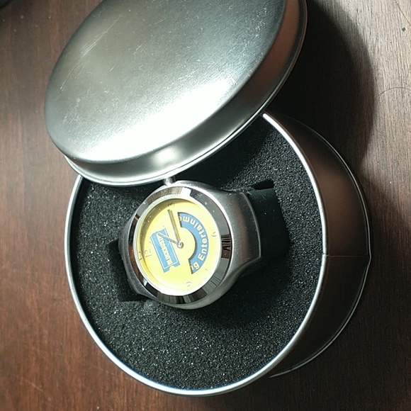 Sweda NIB Vtg Blockbuster Logo Analog Wristwatch - Picture 4 of 5
